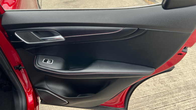MG Hs 1.5 T-GDI Excite 5dr DCT Petrol Hatchback